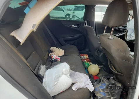 2020 Chevrolet Malibu Lt z USA, uszkodzony, nr VIN 1G1ZD5ST9LF043021